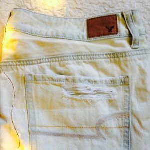 High waisted ripped  American eagle jeans